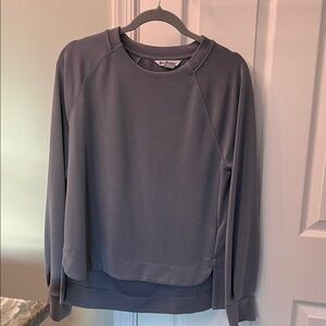 Athleta Seasoft grey/blue Long Sleeve Sweatshirt